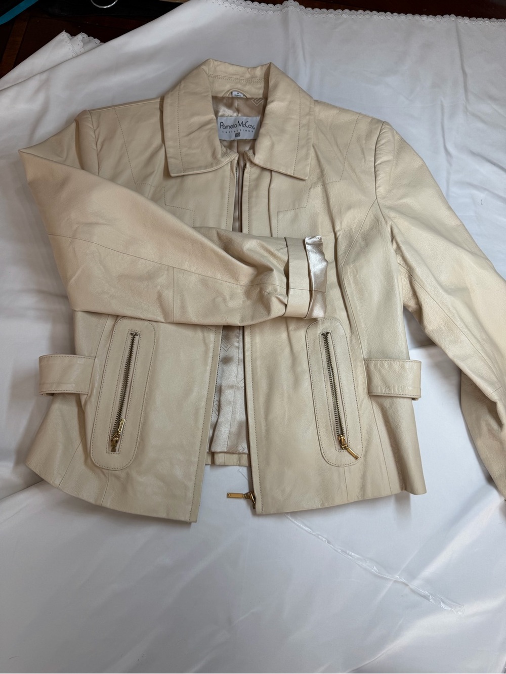 Pamela McCoy Cream Leather Zip Jacket